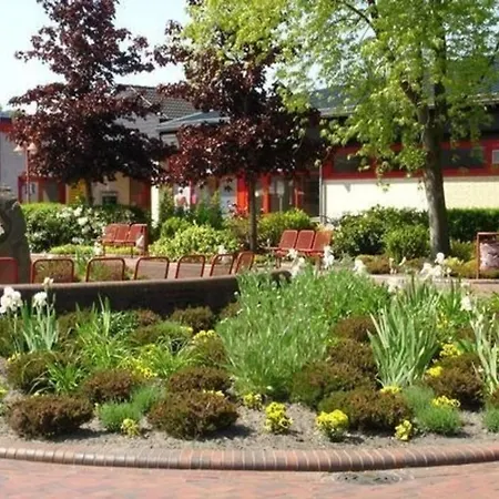 In Mit Garten, Terrasse Und Grill * Hage
