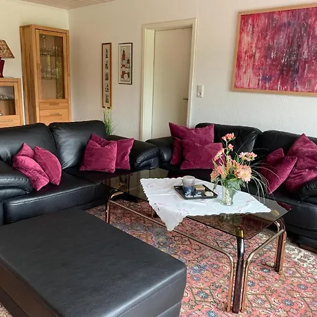 In Mit Garten, Terrasse Und Grill Holiday home *